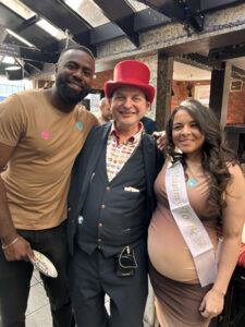Jerome, Lisa and the Surrey magician - gender reveal party